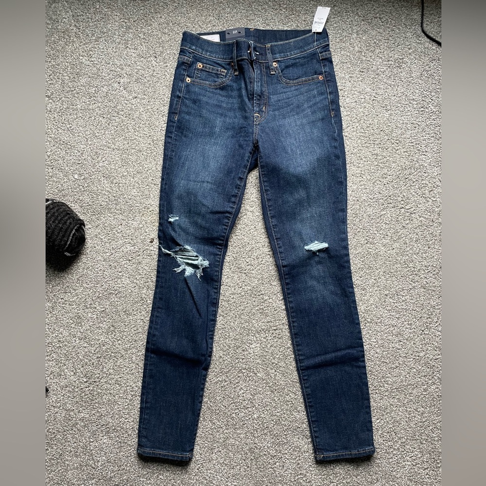 Brand new Gap skinny jeans